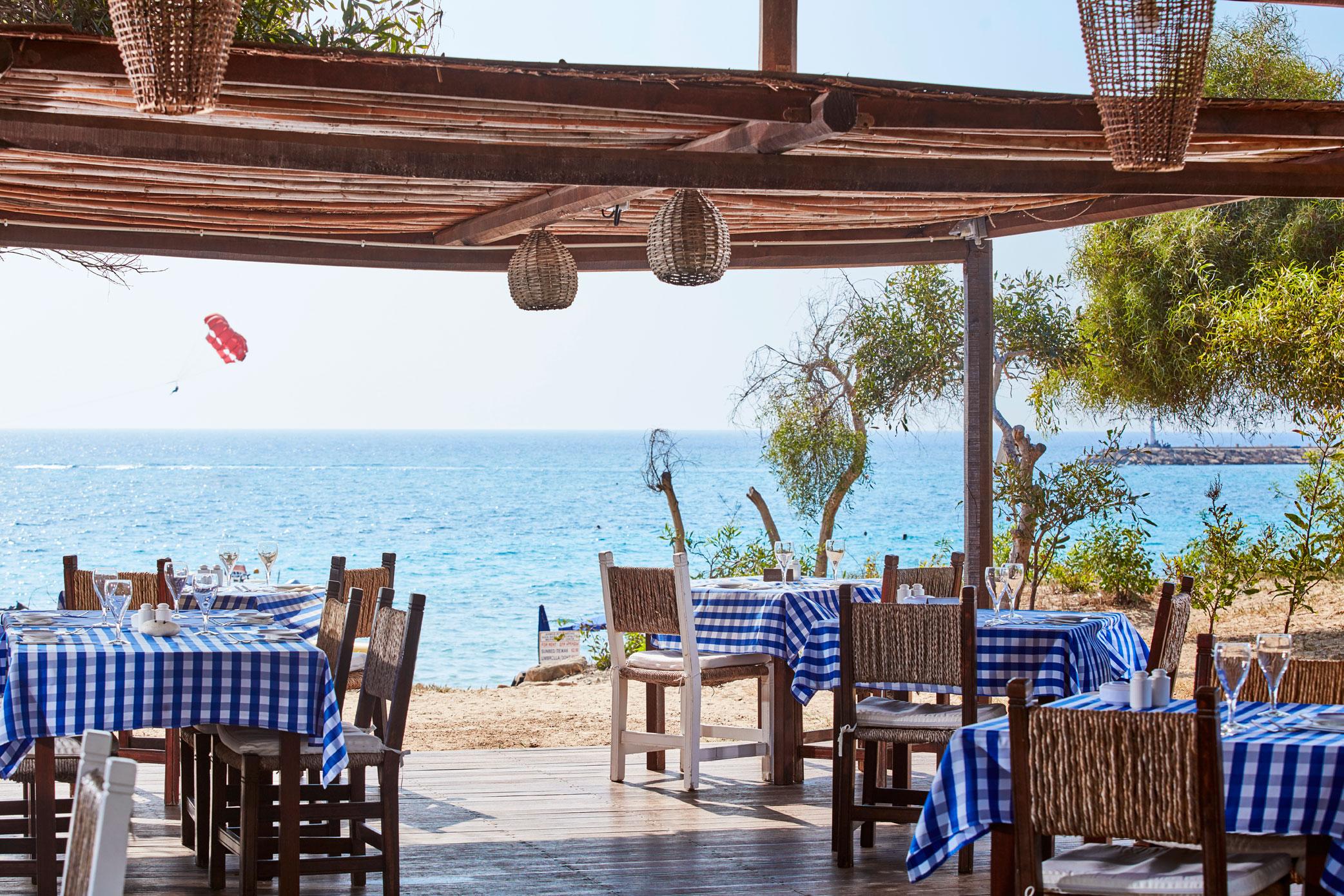 אתר נופש Grecian Bay